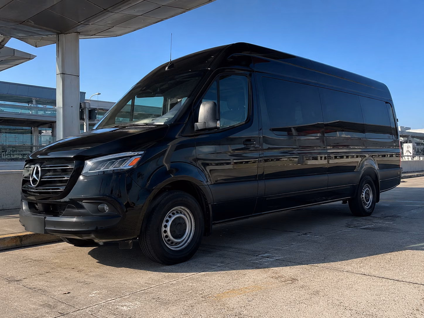 20 passenger sprinter van