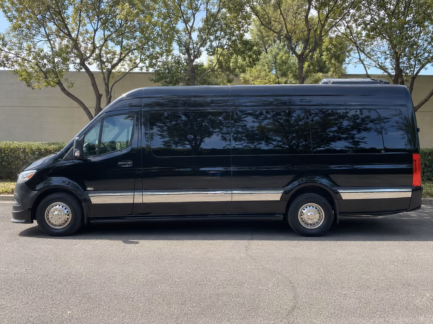 client transfer and vip executive sprinter van service in bellevue washington